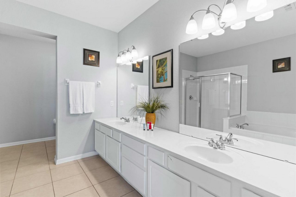 Vista Cay 301