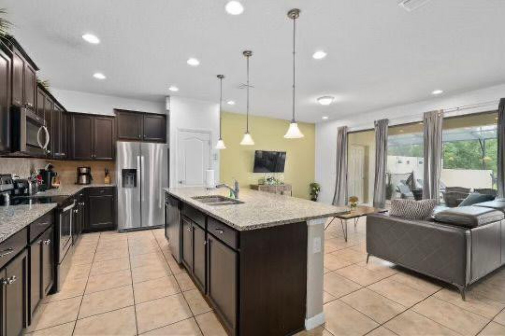 Windsor at Westside 350