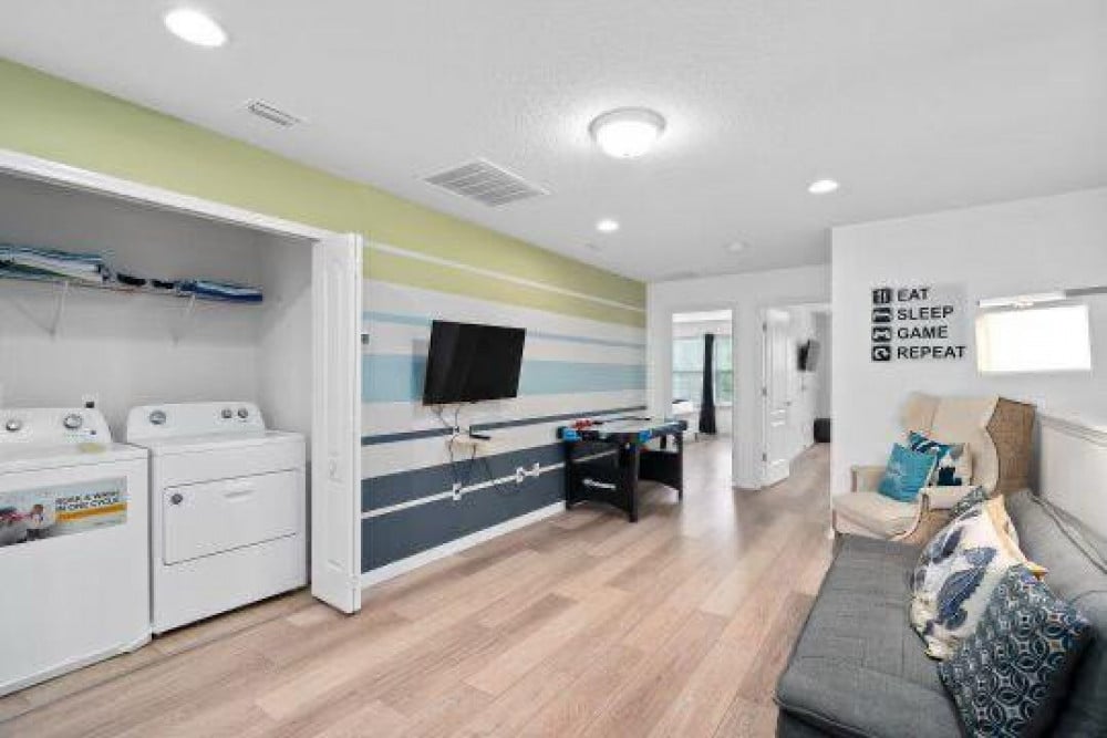 Windsor at Westside 350