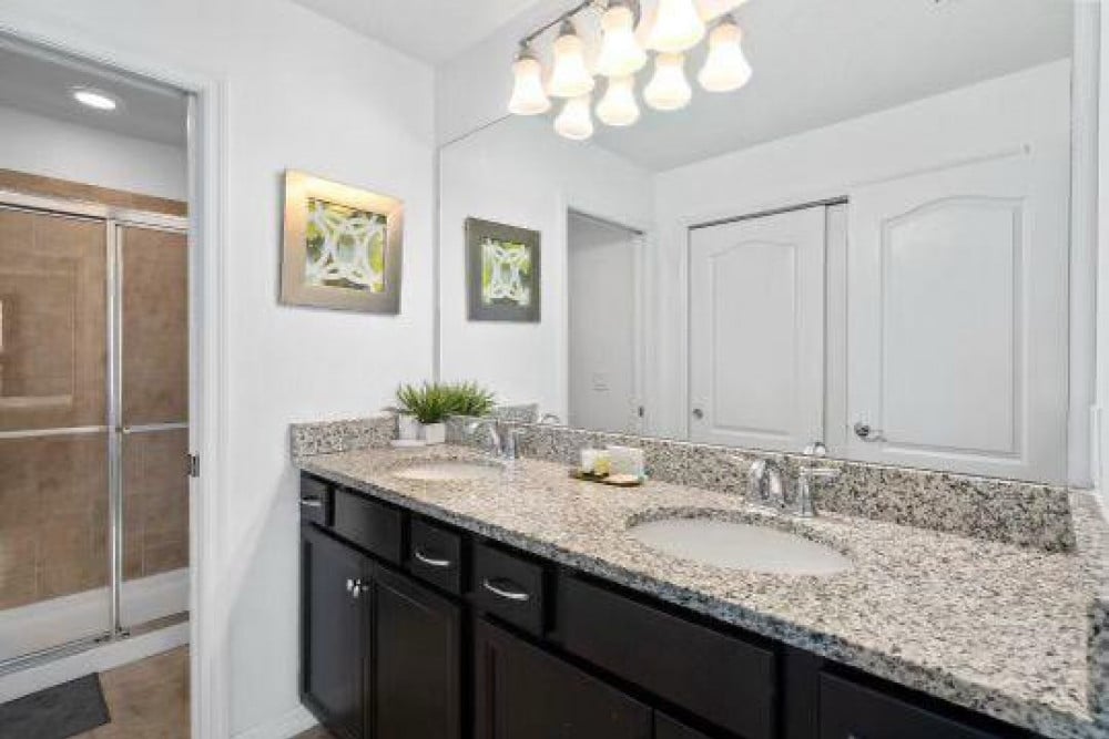 Windsor at Westside 350