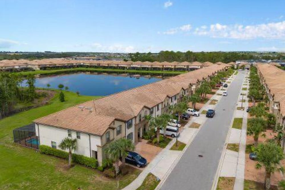 Windsor at Westside 350