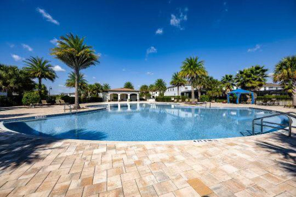 Windsor at Westside 350