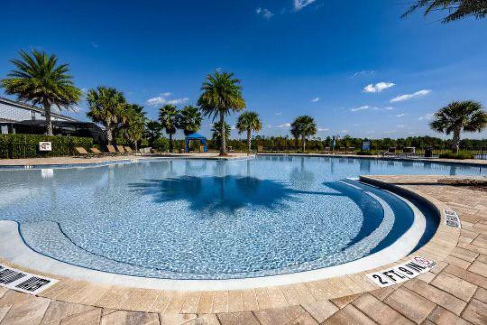 Windsor at Westside 350