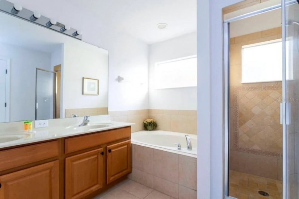 Bella Vida Resort 72