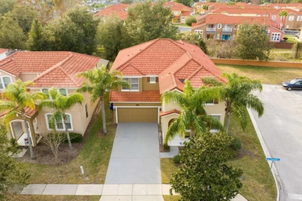 Bella Vida Resort 72