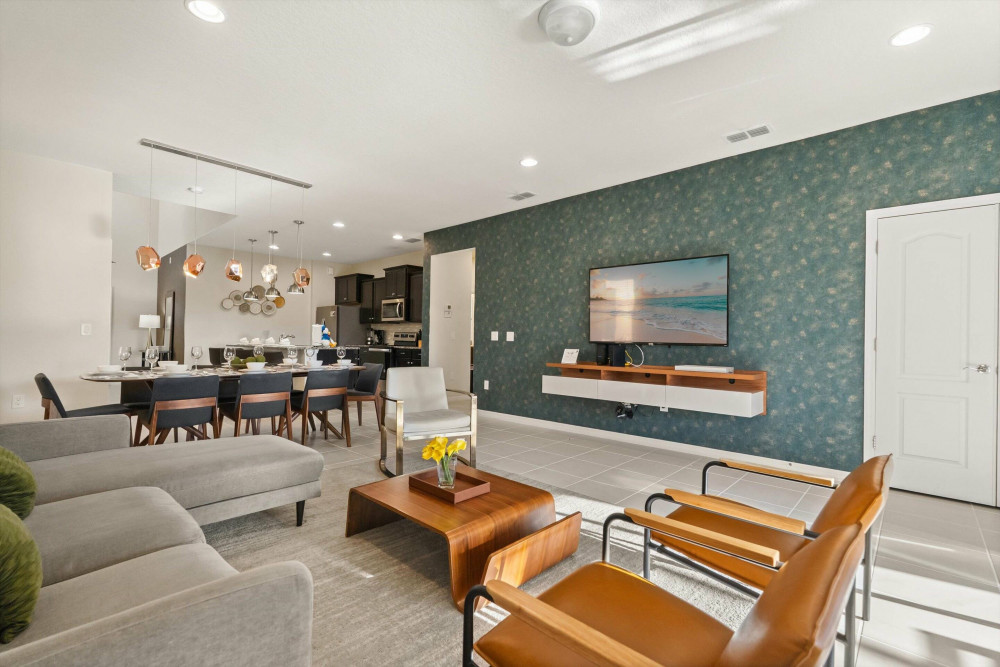 Windsor at Westside 1350