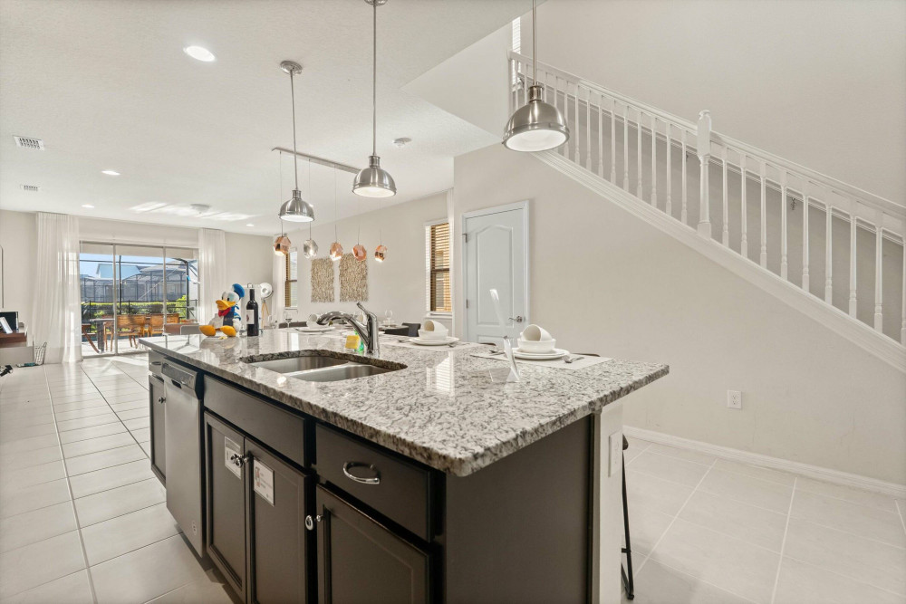 Windsor at Westside 1350