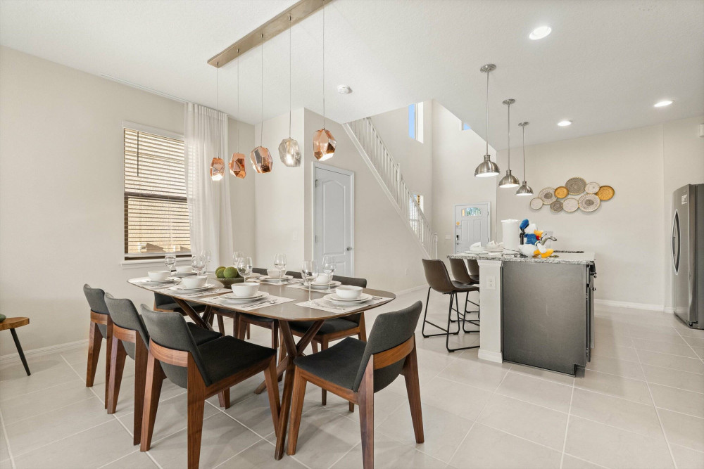 Windsor at Westside 1350