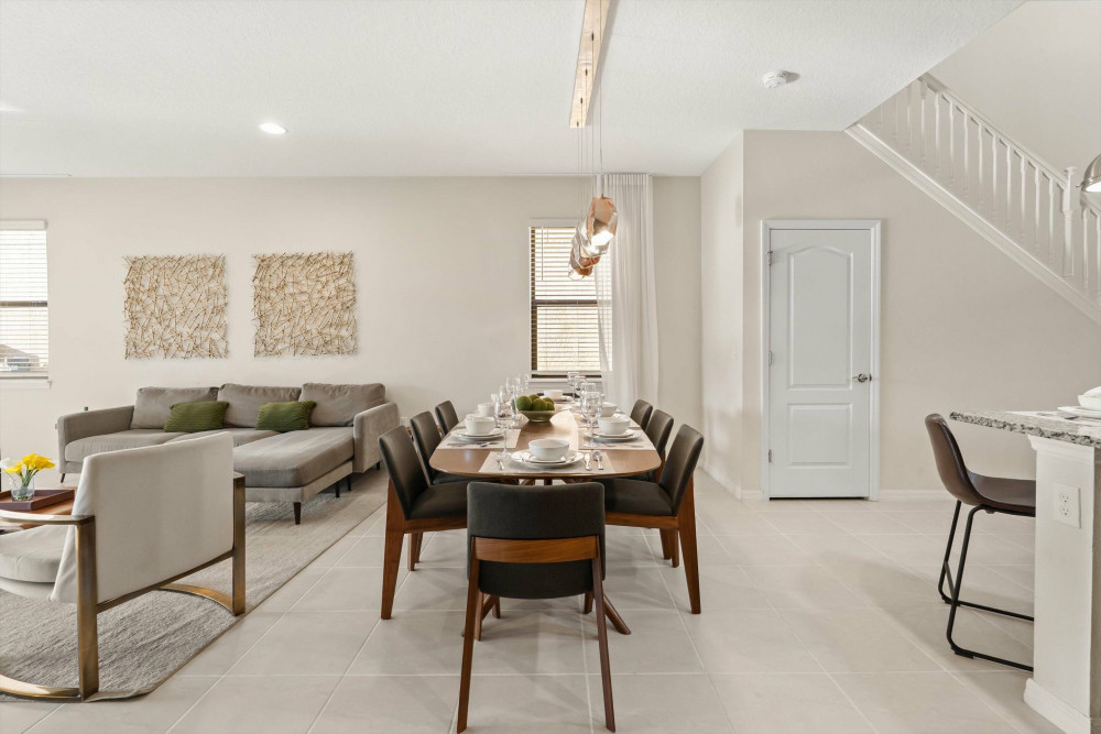 Windsor at Westside 1350