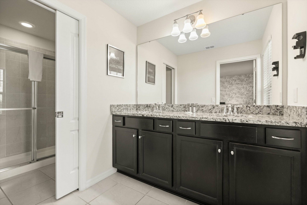 Windsor at Westside 1350