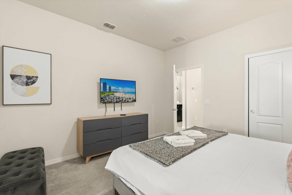 Windsor at Westside 1350