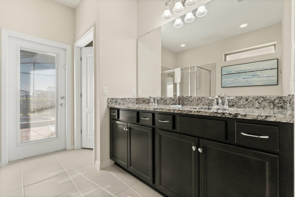 Windsor at Westside 1350