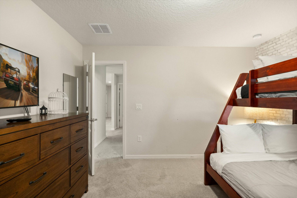 Windsor at Westside 1350