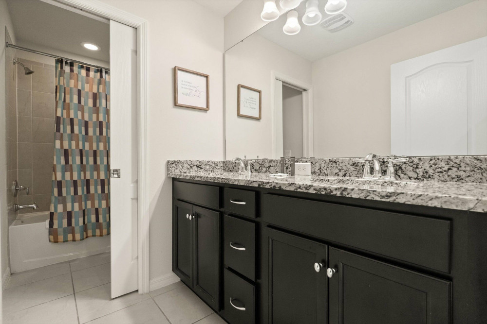 Windsor at Westside 1350