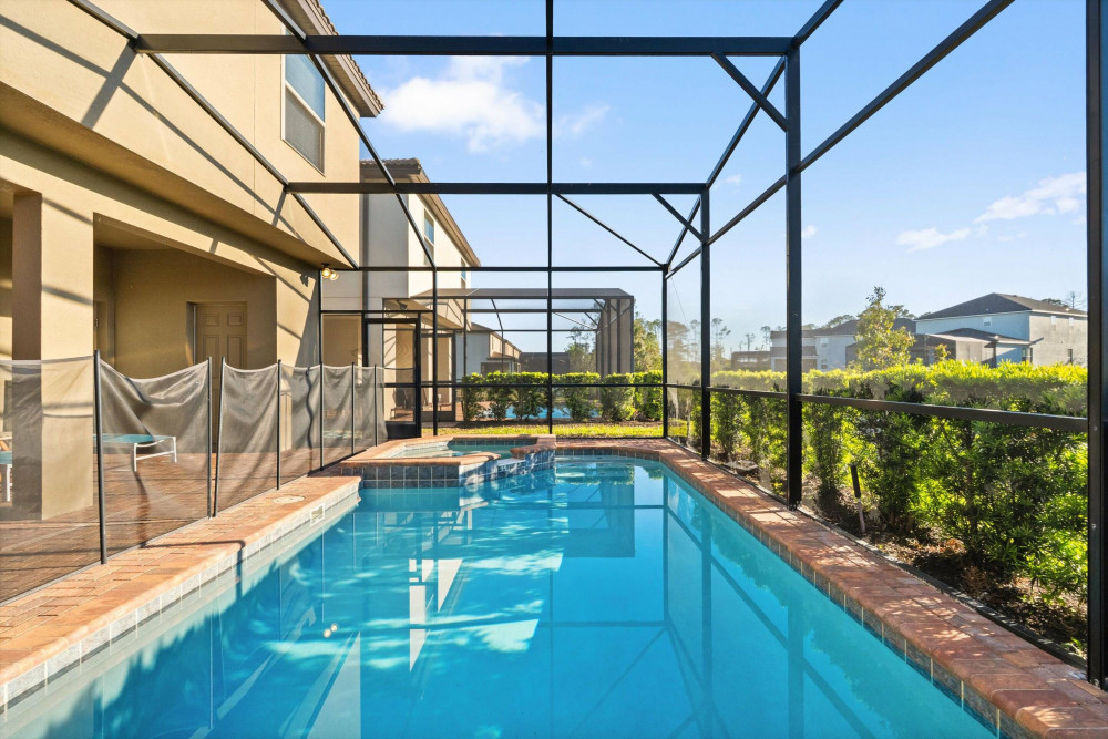 Windsor at Westside 1350