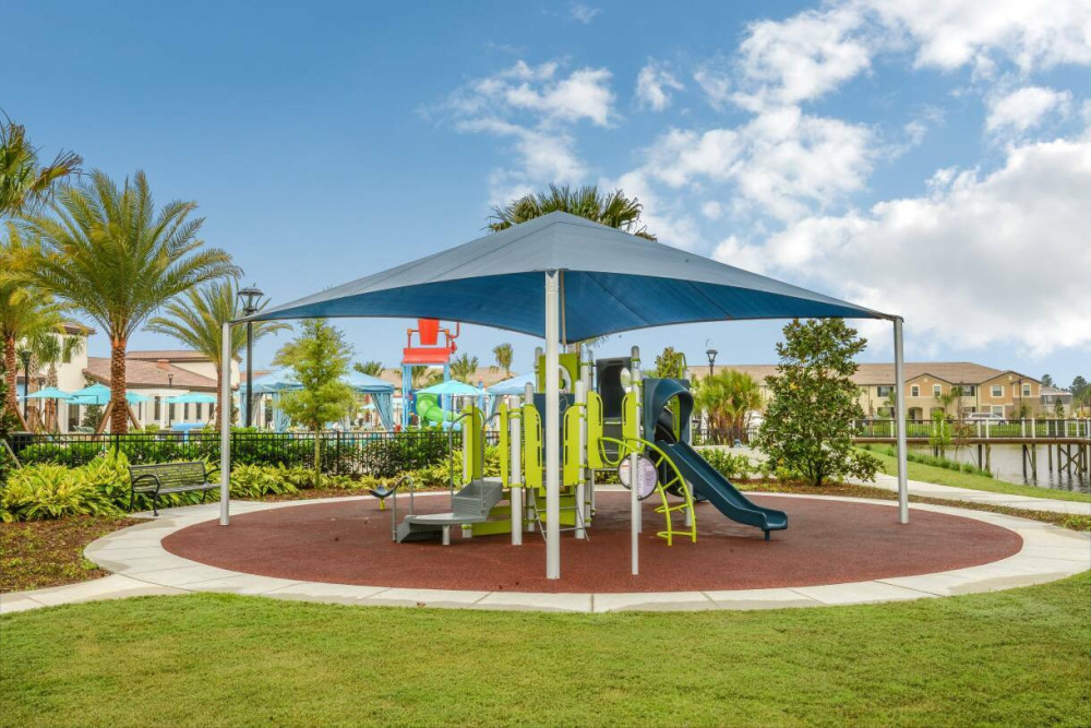 Windsor at Westside 1350