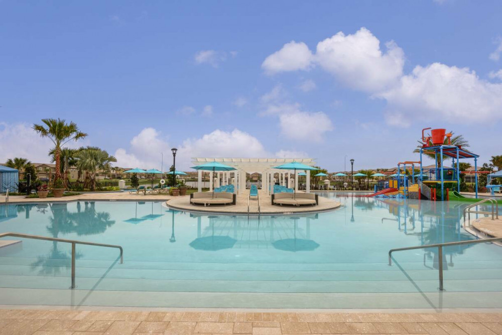 Windsor at Westside 1350