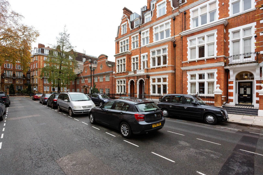 Gateway to Notting Hill