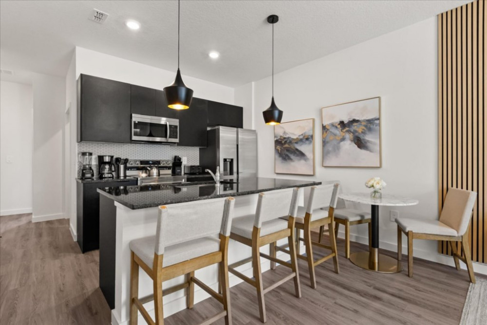 The Hub at Westside 19