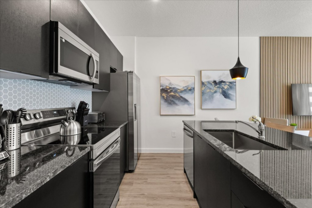 The Hub at Westside 19