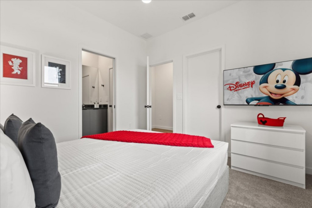 The Hub at Westside 19