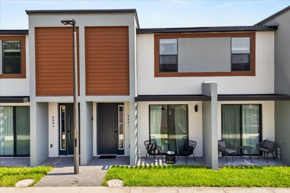 The Hub at Westside 19