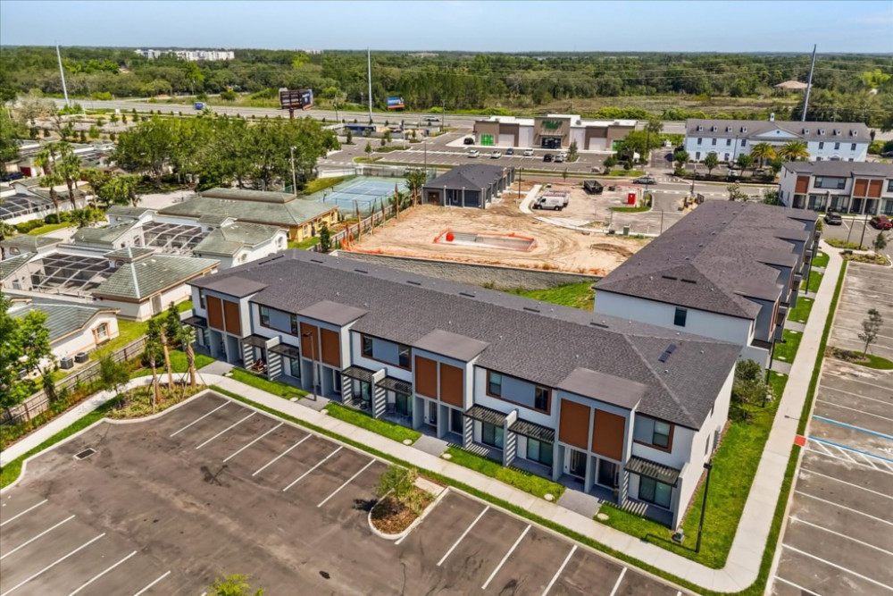 The Hub at Westside 19