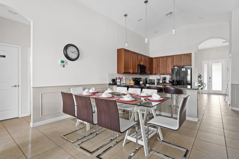 Bella Vida Resort 77