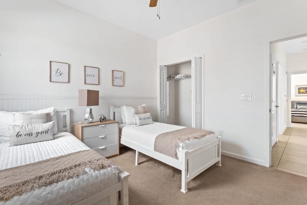 Bella Vida Resort 77