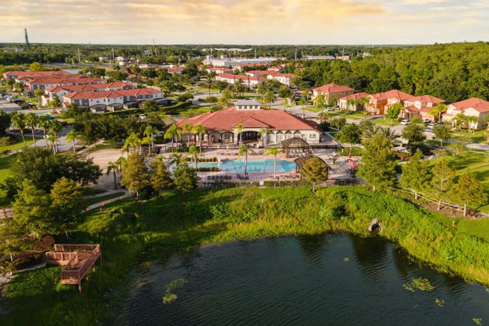 Bella Vida Resort 77