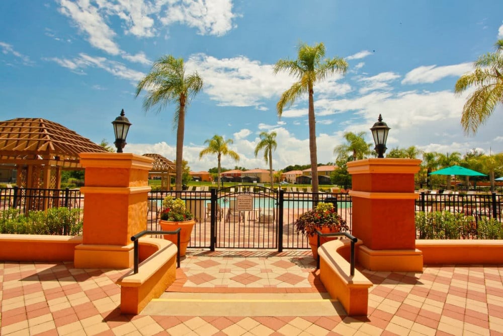 Bella Vida Resort 77