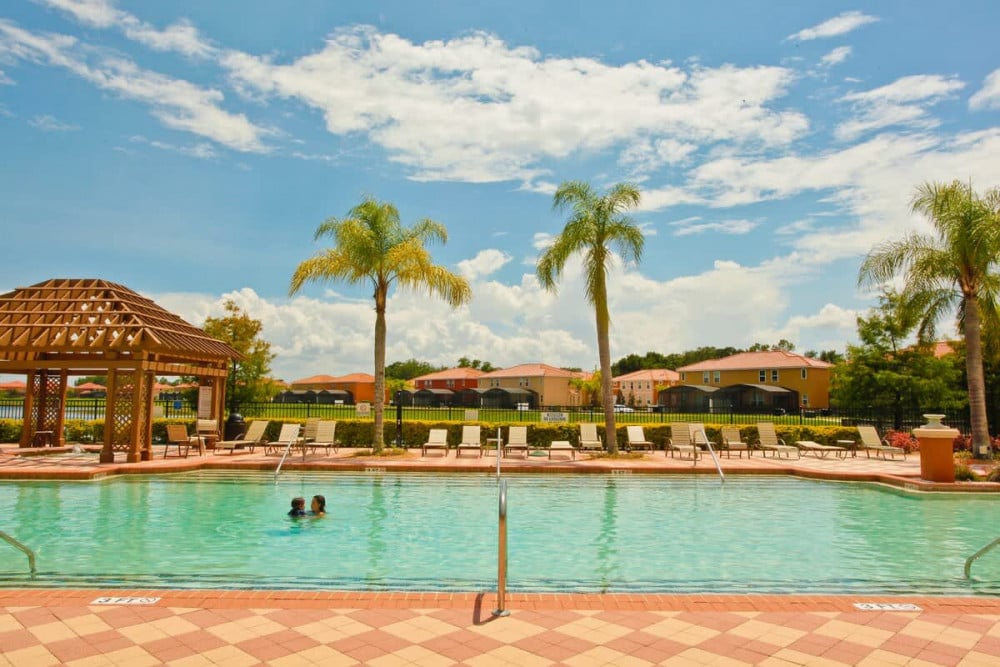 Bella Vida Resort 77