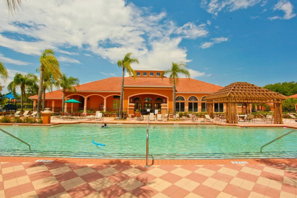 Bella Vida Resort 75