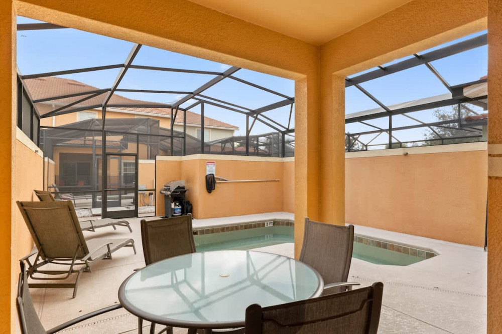 Paradise Palms Resort 98