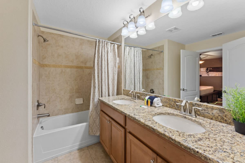 Paradise Palms Resort 98