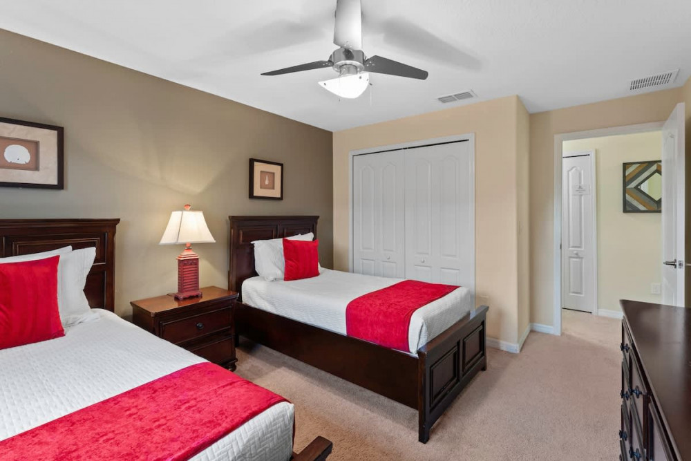 Paradise Palms Resort 98