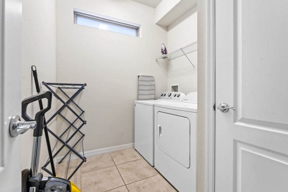 Windsor at Westside 1300