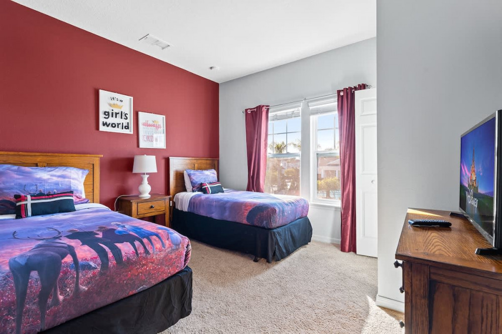 West Lucaya Village 21