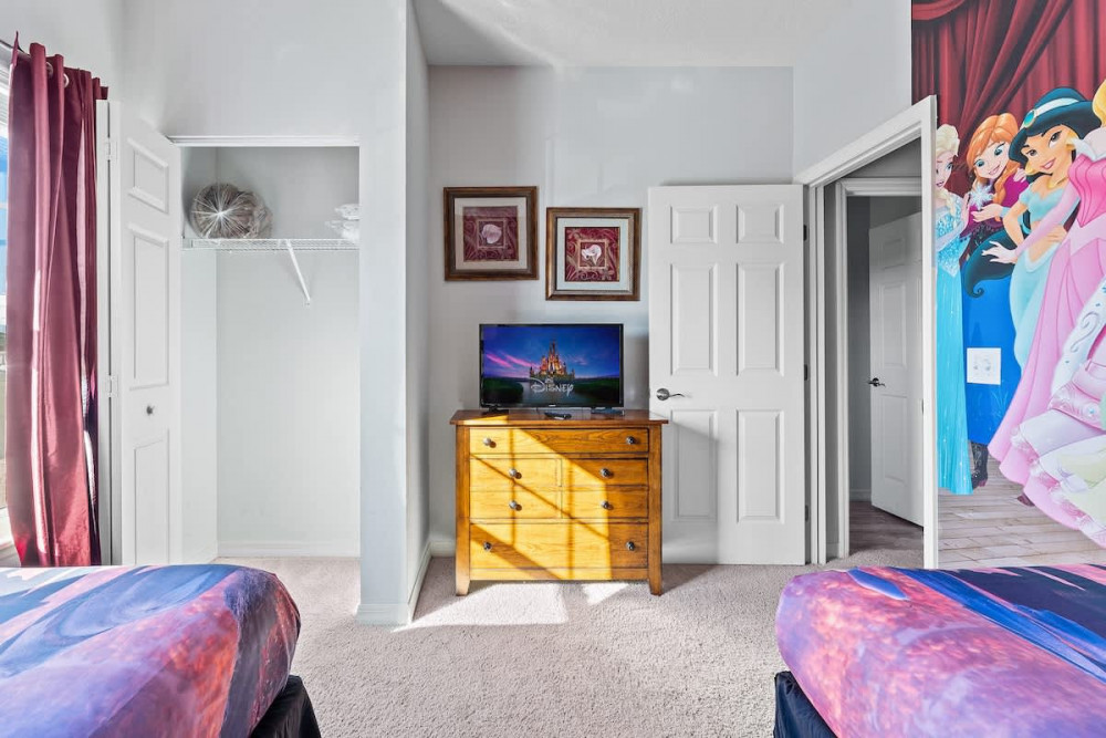 West Lucaya Village 21