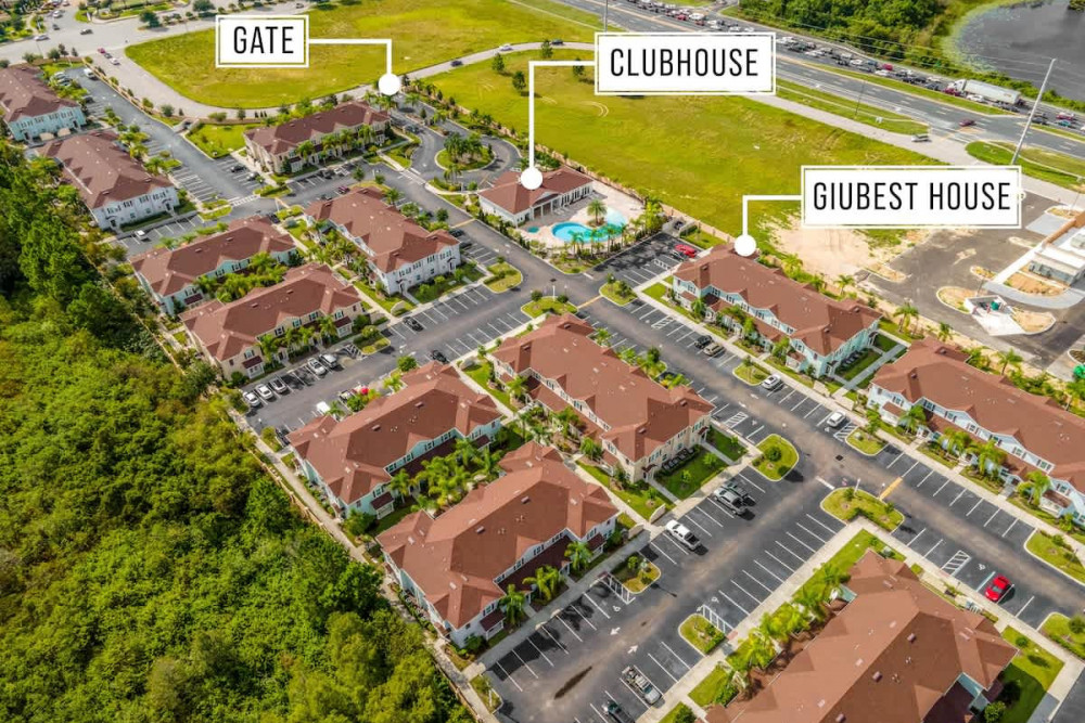 West Lucaya Village 21