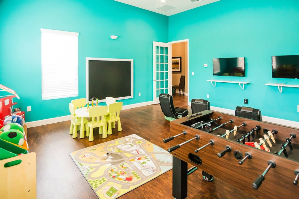 West Lucaya Village 21