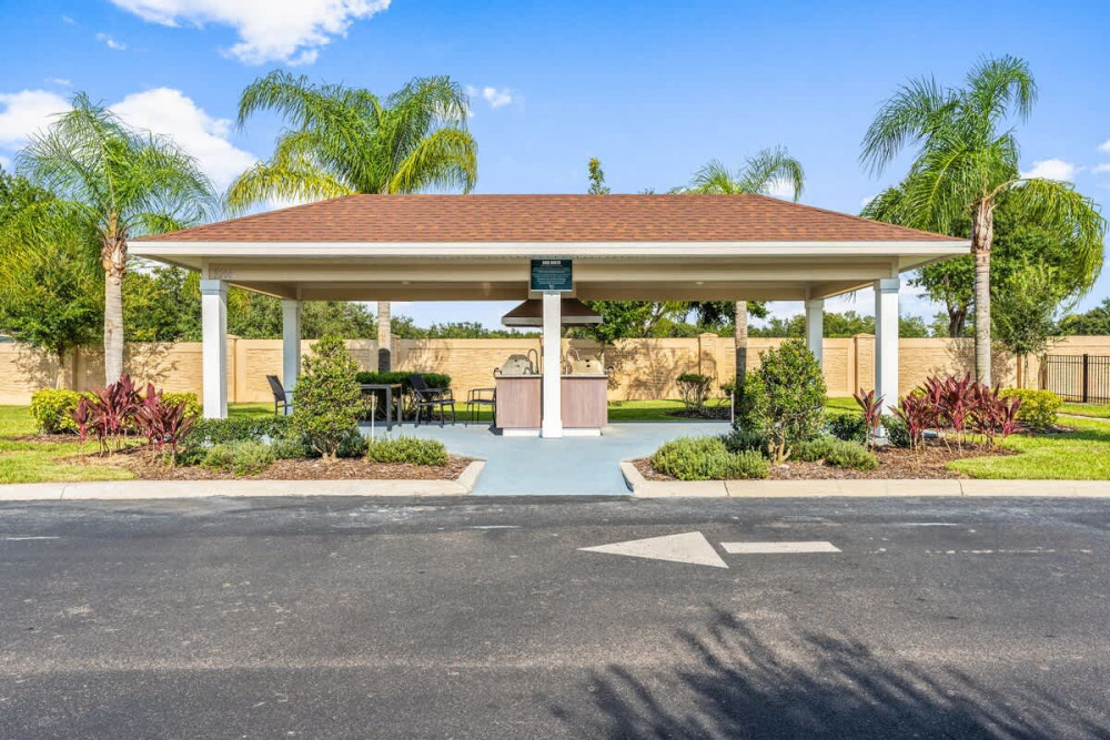 West Lucaya Village 21