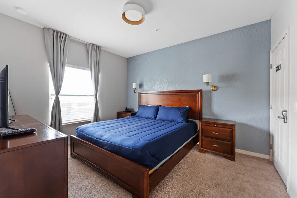 West Lucaya Village 83