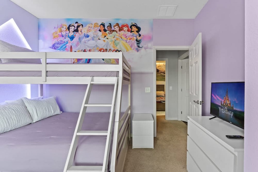 West Lucaya Village 83