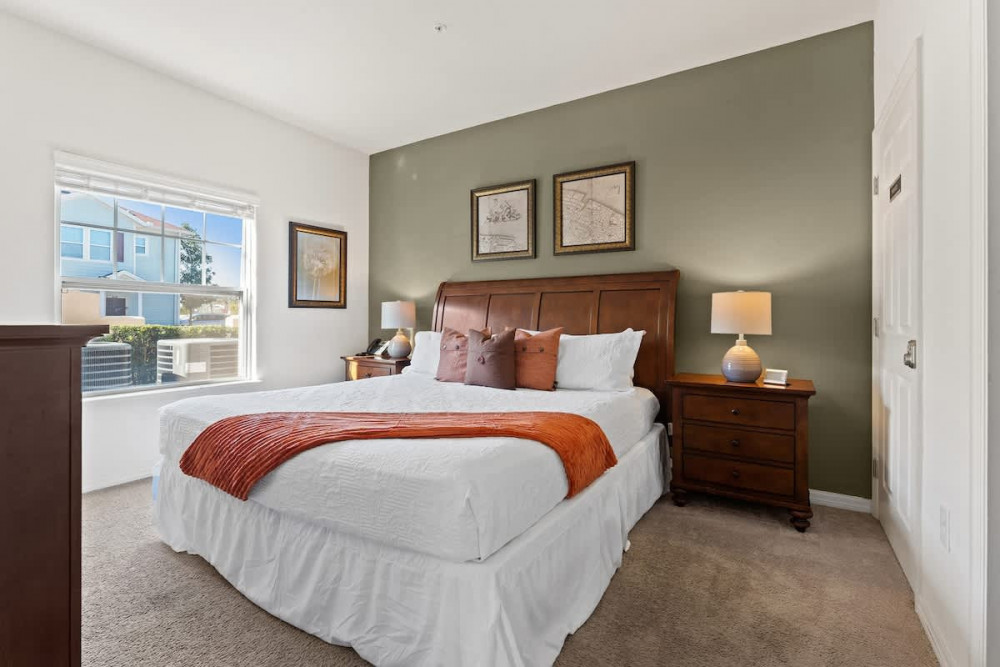 West Lucaya Village 19