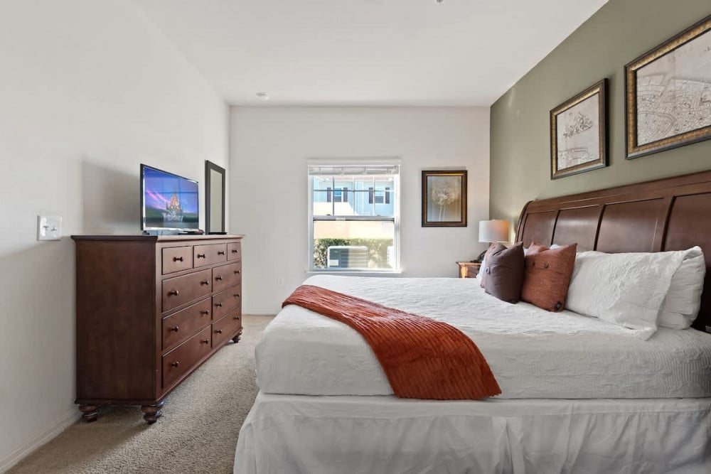 West Lucaya Village 19