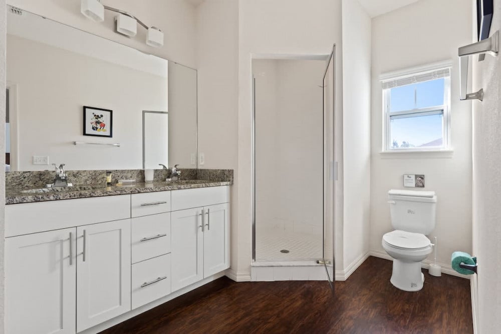 West Lucaya Village 19