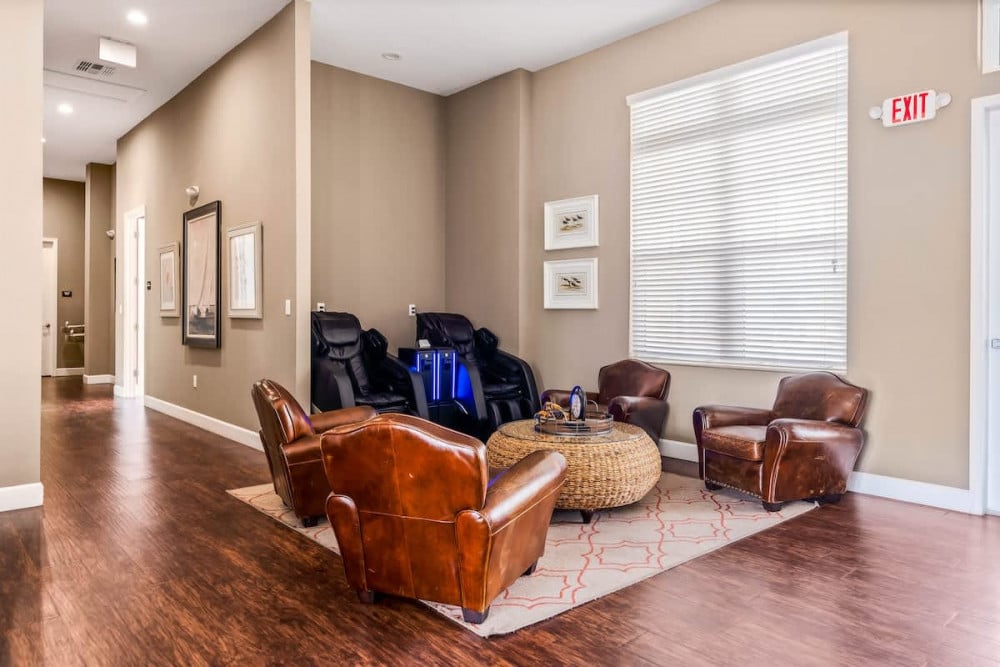 West Lucaya Village 19