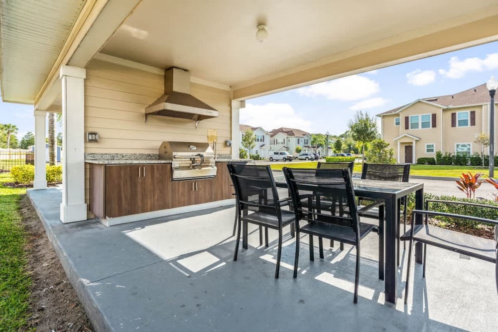 West Lucaya Village 19