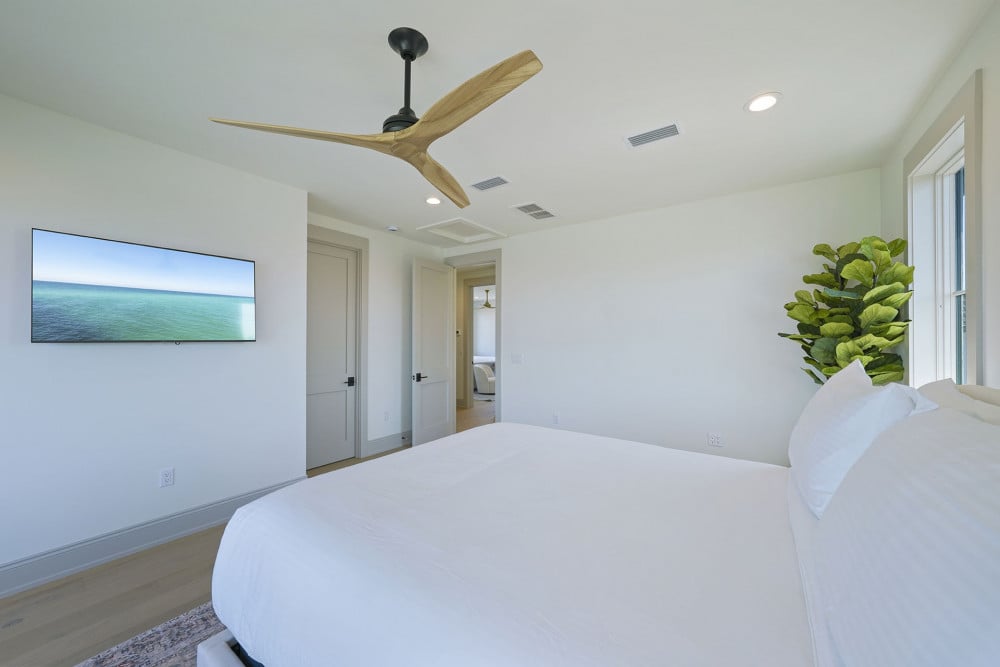 Blue Mountain Beach 33